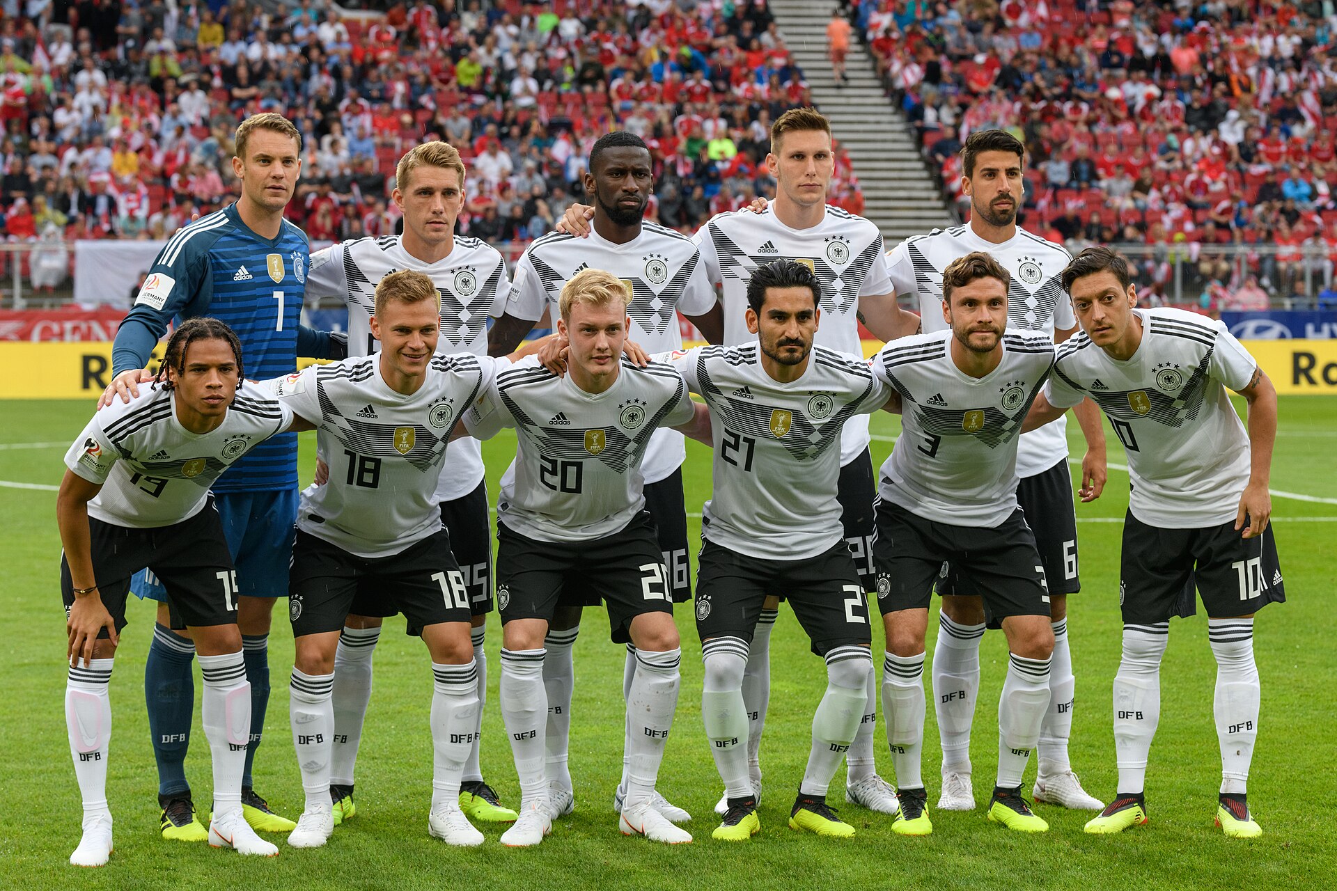 ued体育 — 体育场景配图（资料示意） · 主题配图 4